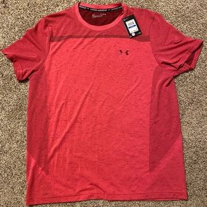 Men’s Under Armour shirt